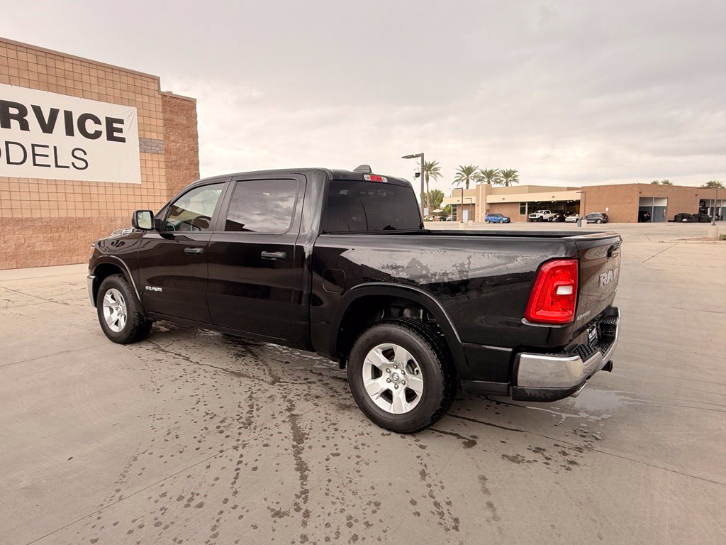 Used 2025 RAM 1500 Big Horn AWD/4WD image 10