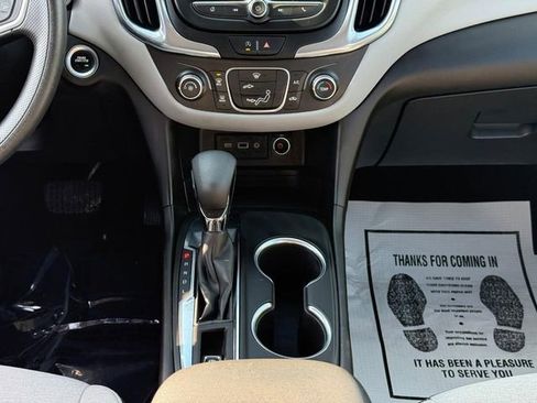 Used 2022 Chevrolet Equinox LT image 15