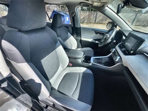 Used 2019 Toyota RAV4 XLE w/ Convenience Package image 27