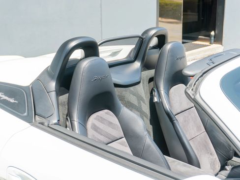 Used 2016 Porsche Boxster Spyder RWD image 54