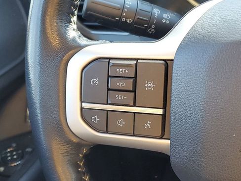 Used 2022 Ford Expedition Max XLT image 14