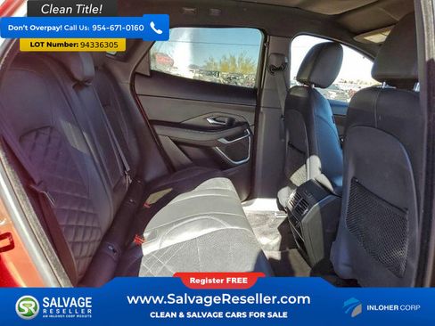 Used 2018 Jaguar E-PACE SE image 15