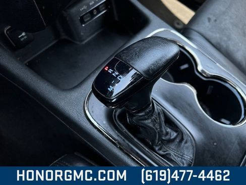 Used 2019 Dodge Durango GT image 35