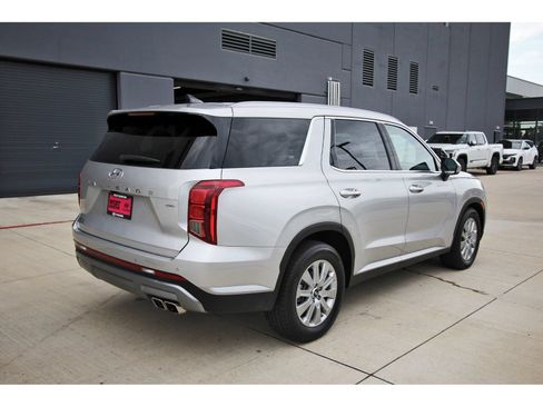 Certified 2025 Hyundai Palisade SEL AWD/4WD image 9