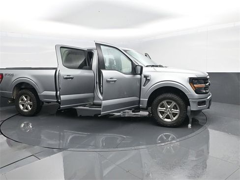 Used 2024 Ford F150 XLT w/ Tow/Haul Package image 28