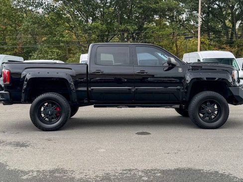 Used 2016 GMC Sierra 1500 SLT w/ SLT Preferred Package AWD/4WD image 2