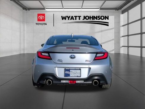 Used 2025 Toyota GR86 Premium w/ Performance Package image 4