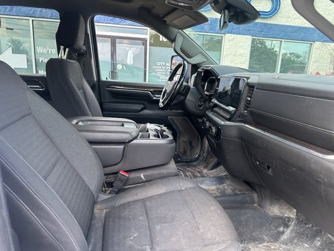 Used 2024 Chevrolet Silverado 2500 LT w/ Convenience Package AWD/4WD image 11