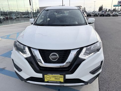 Certified 2019 Nissan Rogue S image 7