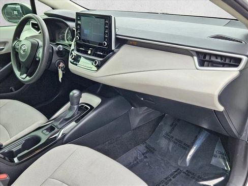 Used 2020 Toyota Corolla LE image 20