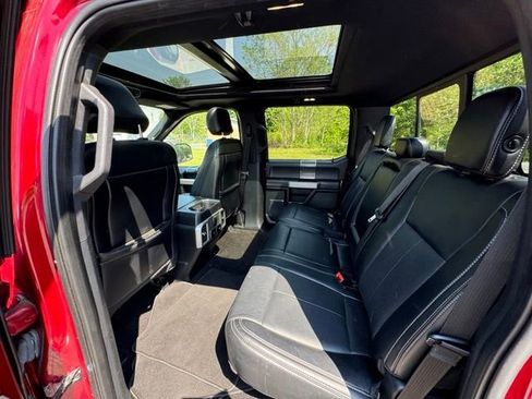Used 2019 Ford F150 Lariat w/ Equipment Group 502A Luxury AWD/4WD image 15