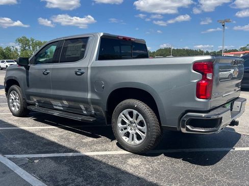 New 2026 Chevrolet Silverado 1500 LTZ w/ LTZ Premium Package AWD/4WD image 19
