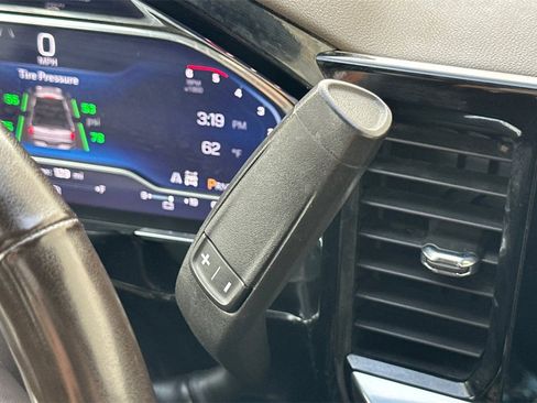 Used 2024 Chevrolet Silverado 3500 LTZ w/ LTZ Convenience Package image 22