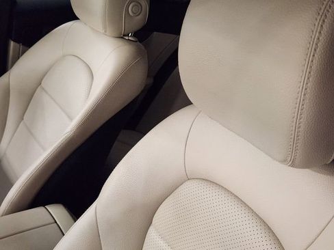 Used 2021 Mercedes-Benz C 300 Sedan image 15