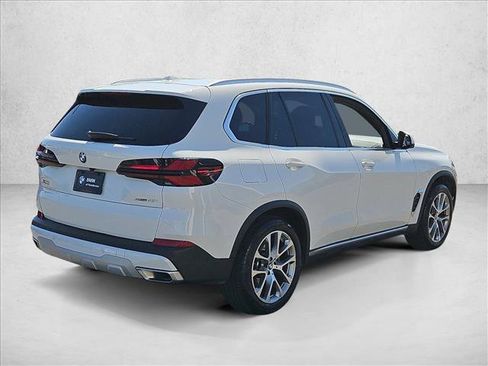 Certified 2024 BMW X5 sDrive40i w/ Premium Package RWD image 5