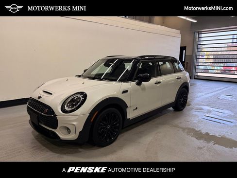 Used 2023 MINI Cooper Clubman S image 1