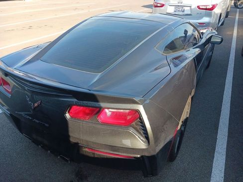 Used 2019 Chevrolet Corvette Stingray w/ Carbon Flash Badge Package image 3