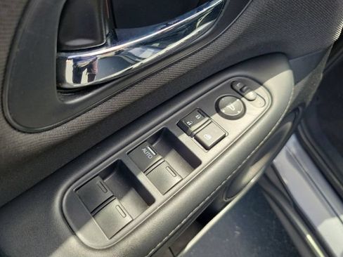 Used 2019 Honda HR-V LX image 19