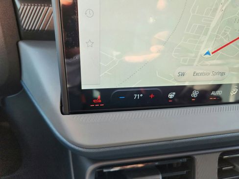 New 2025 Ford Maverick Lariat w/ Black Appearance Package image 20