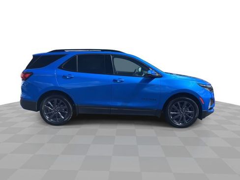 Certified 2024 Chevrolet Equinox RS FWD image 9