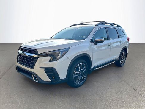 Used 2023 Subaru Ascent Touring AWD/4WD image 8