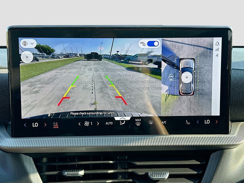 New 2026 Ford Explorer ST-Line w/ ST-Line Street Pack image 9