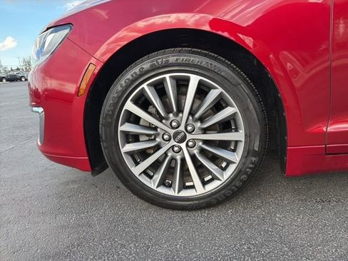 Used 2018 Lincoln MKZ Premiere image 11