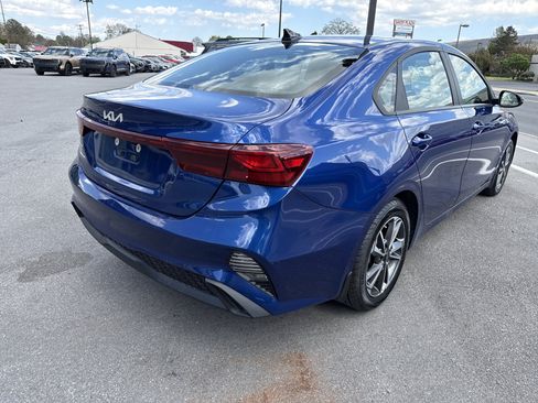 Certified 2024 Kia Forte LXS w/ LXS Technology Package FWD image 3