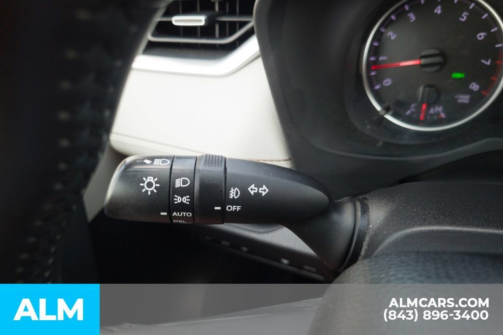 Used 2019 Toyota RAV4 XLE Premium w/ Advanced Technology Package AWD/4WD image 38