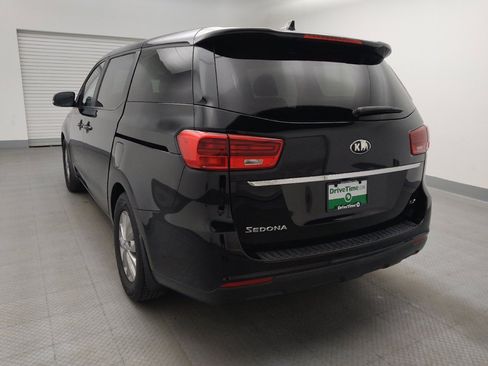 Used 2020 Kia Sedona LX FWD image 6