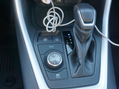 Used 2024 Toyota RAV4 XSE image 11