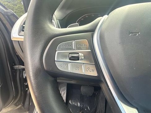 Used 2022 BMW X4 xDrive30i w/ Parking Assistance Package AWD/4WD image 29