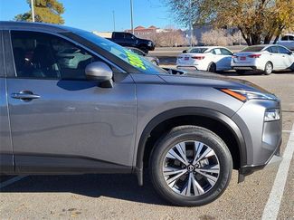 Used 2023 Nissan Rogue SV video 2