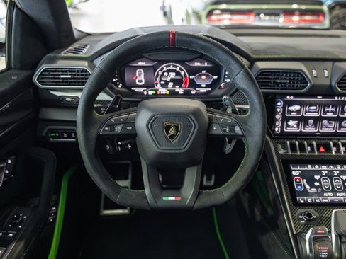 Used 2024 Lamborghini Urus Performante image 28