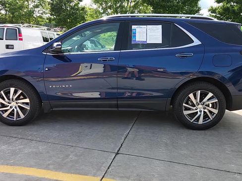 Used 2022 Chevrolet Equinox Premier FWD image 6