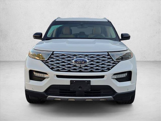 Used 2020 Ford Explorer Platinum w/ Premium Technology Package AWD/4WD image 2