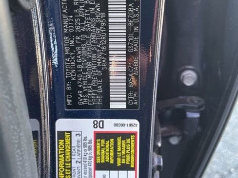 Used 2024 Lexus ES 350 Ultra Luxury image 16