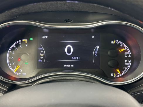 Used 2020 Jeep Grand Cherokee Overland image 18