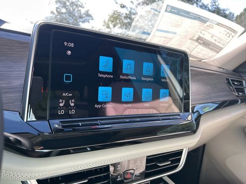 New 2026 Volkswagen Atlas SEL Premium R-Line image 33