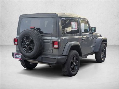 Used 2022 Jeep Wrangler Sport S image 5
