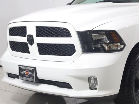 Used 2019 RAM 1500 Express w/ Express Value Package AWD/4WD image 43
