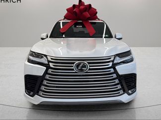 New 2025 Lexus LX 700h Luxury video 2