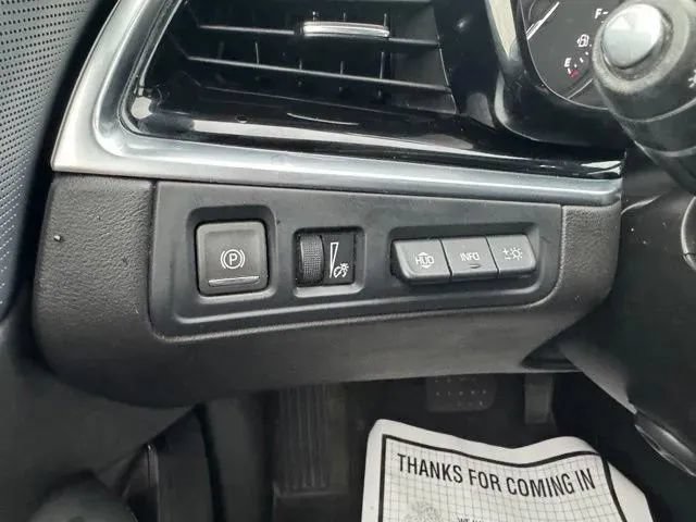 Used 2024 Cadillac XT6 Premium Luxury w/ Technology Package AWD/4WD image 24