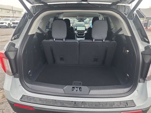 New 2026 Ford Explorer Active image 17