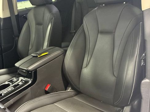 Used 2023 Buick Envision Essence FWD image 15