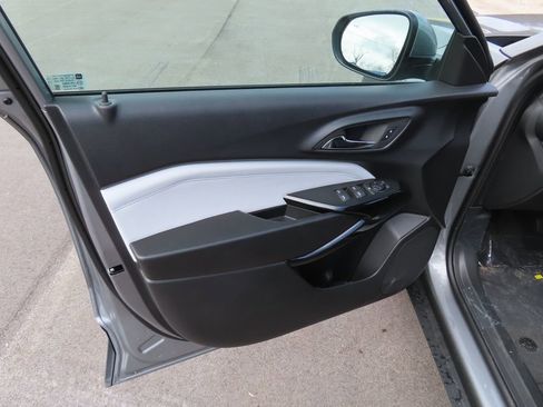 New 2026 Chevrolet Trax LT w/ Driver Confidence Package FWD image 19