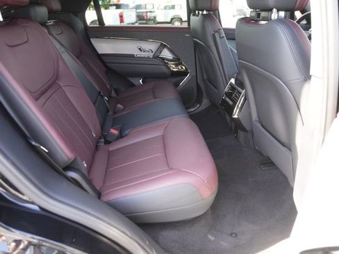 Used 2024 Land Rover Range Rover Sport Dynamic SE image 16