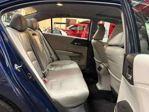 Used 2015 Honda Accord EX-L image 22