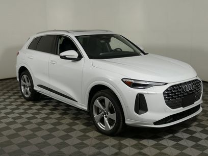 New 2025 Audi Q5 2.0T Premium Plus