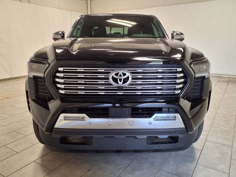 New 2026 Toyota Tacoma Limited AWD/4WD image 2